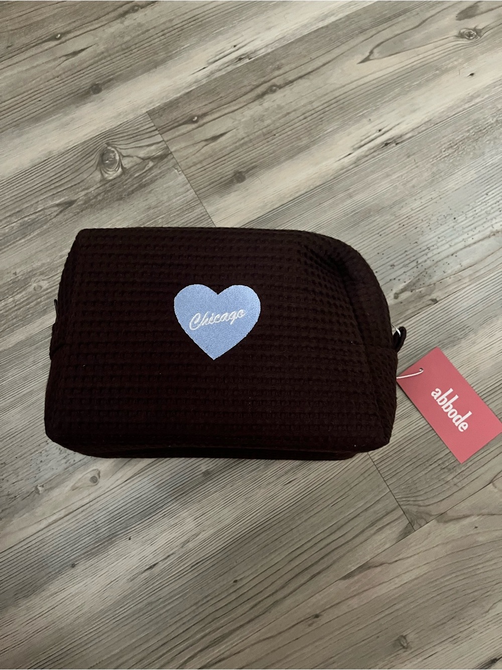 Abbode Chicago Heart Quilted Black Cosmetic Pouch